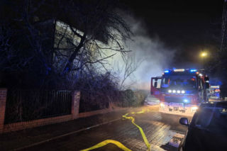 Pożar domu na poznańskich Podolanach. Tragiczny finał nocnej akcji