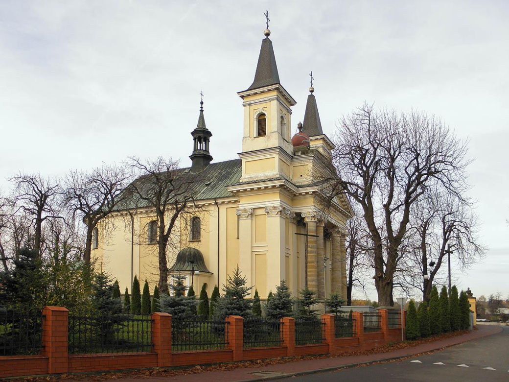 Przysucha/ Klasycystyczny kościół św. Jana Nepomucena i św. Ignacego Loyoli