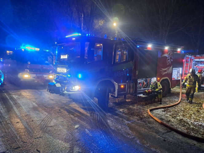 Pożar budynku w miejscowości Bartoszówka w powiecie grodziskim