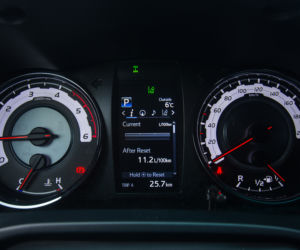 Toyota Hilux 2.4 D-4D 150 KM 4x4 AT6 Selection 50