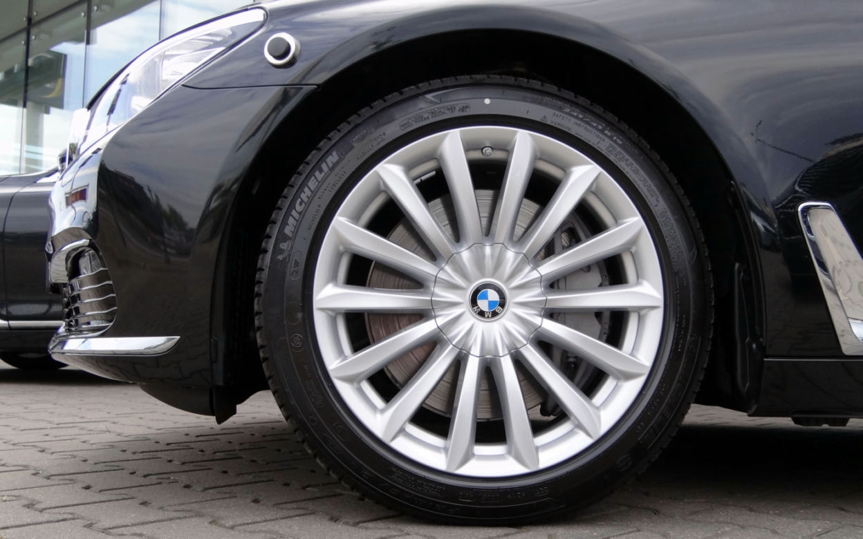 BMW 750Li xDrive należące do BOR