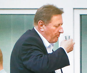 Sejm pracuje, PSL pije