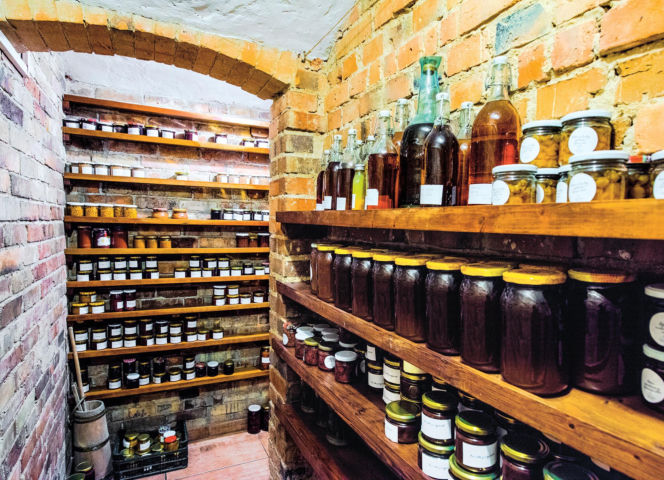 Dom w poniemieckiej szkole na Mazurach