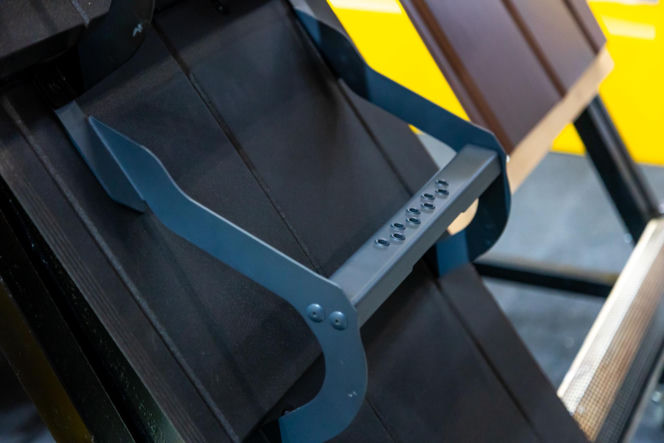 Akcesoria dachowe: bariery przeciwśnieżne, stopnie, ławy kominiarskie