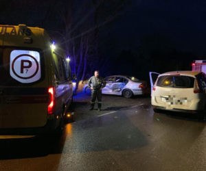Zderzenie dwóch osobówek w Żołędowie pod Bydgoszczą [ZDJĘCIA] 