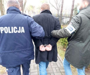 Bez opamiętania dźgał nożem swoich kolegów. Krwawa popijawa pod Otwockiem