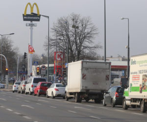 Utrudnienia w ruchu na rogu Połczyńskiej i Powstańców Śląskich