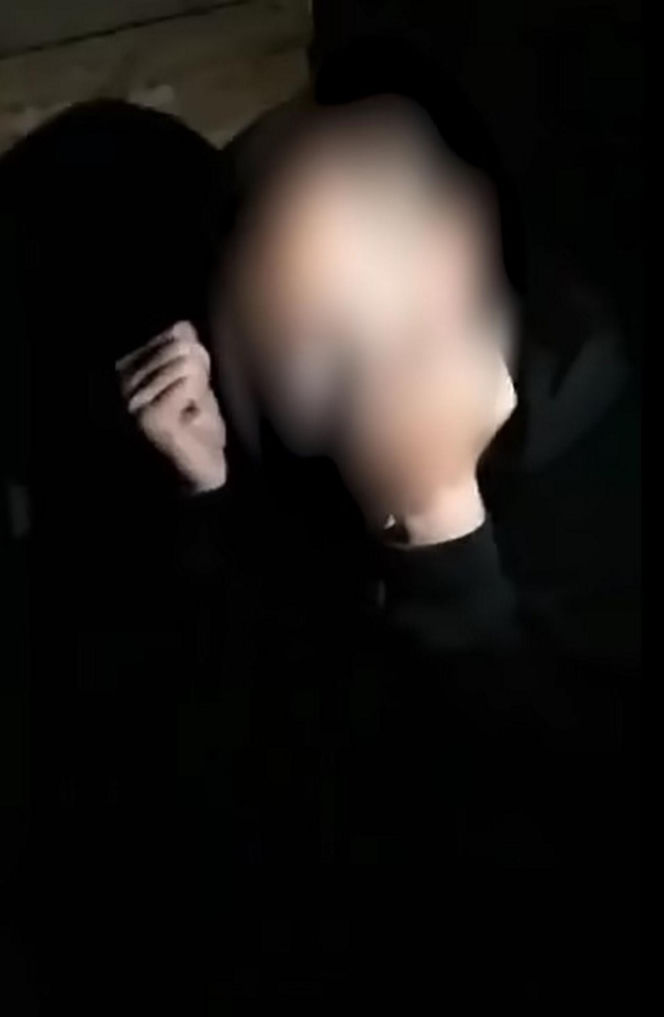 Szokujące nagranie z Bystrzycy Kłodzkiej. Poniżali i torturowali młodego mężczyznę