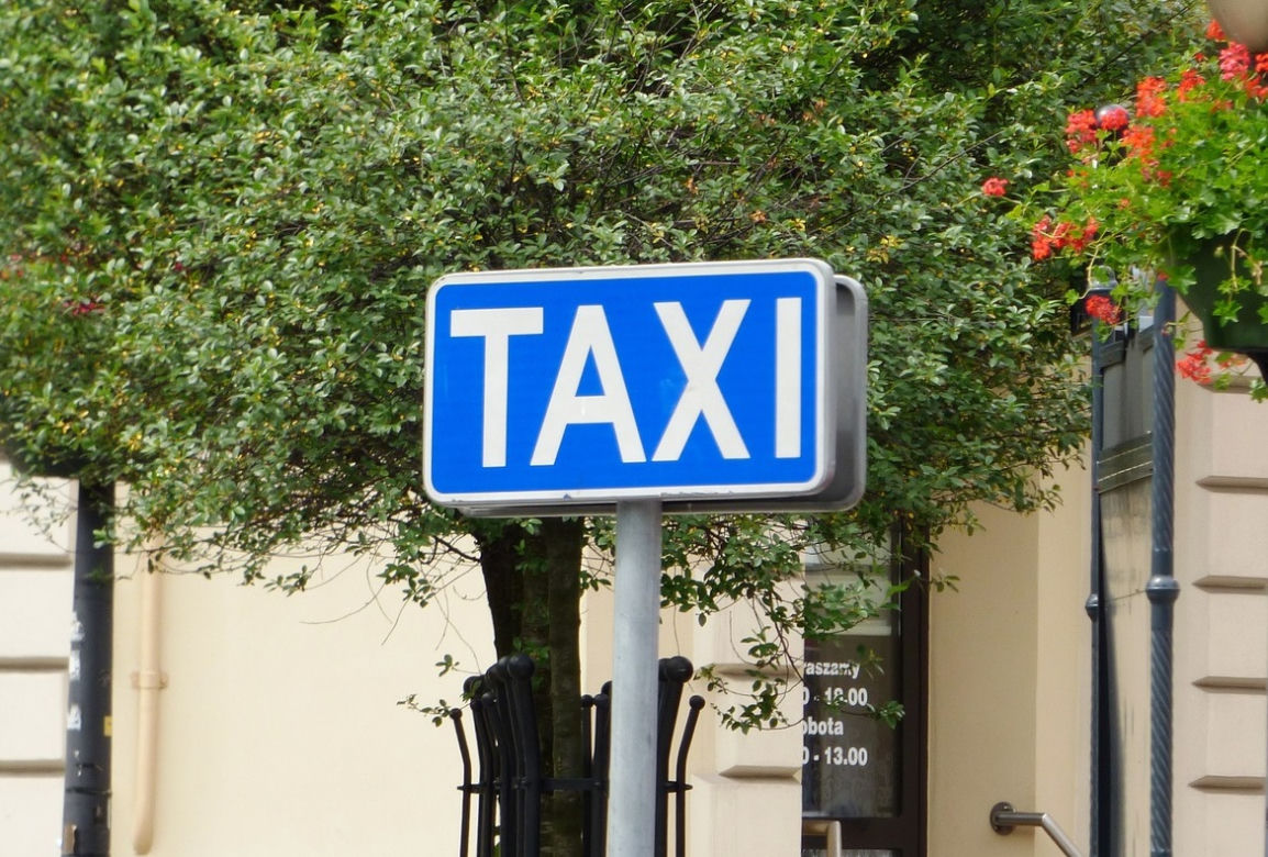 Taxi
