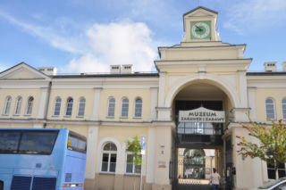 Noc Muzeów 2026 w Kielcach. Wielki powrót do lat 90. w Muzeum Zabawek i Zabawy