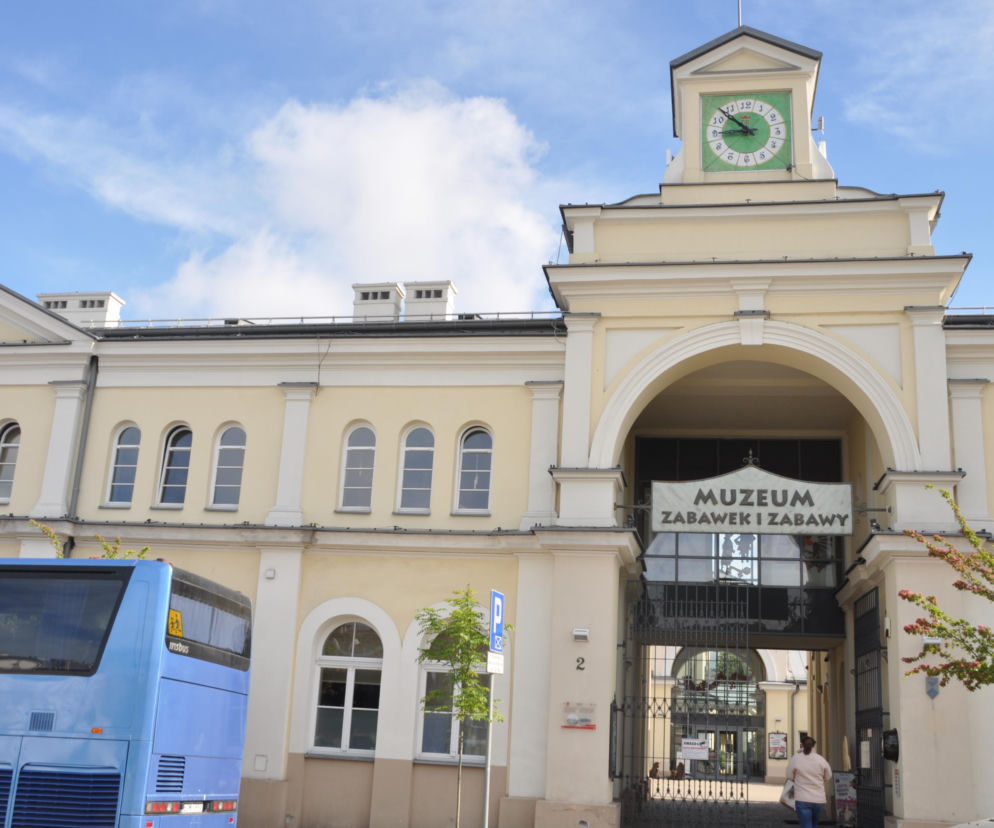 Noc Muzeów 2026 w Kielcach. Wielki powrót do lat 90. w Muzeum Zabawek i Zabawy