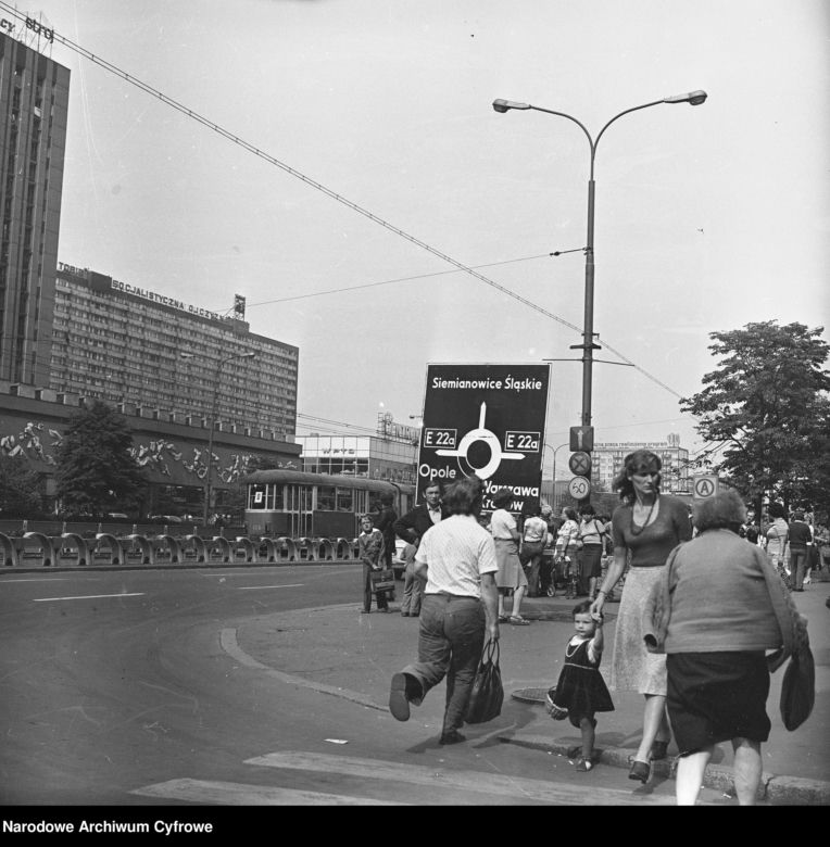 Katowice w okresie PRL. Zobacz zdjęcia [GALERIA]