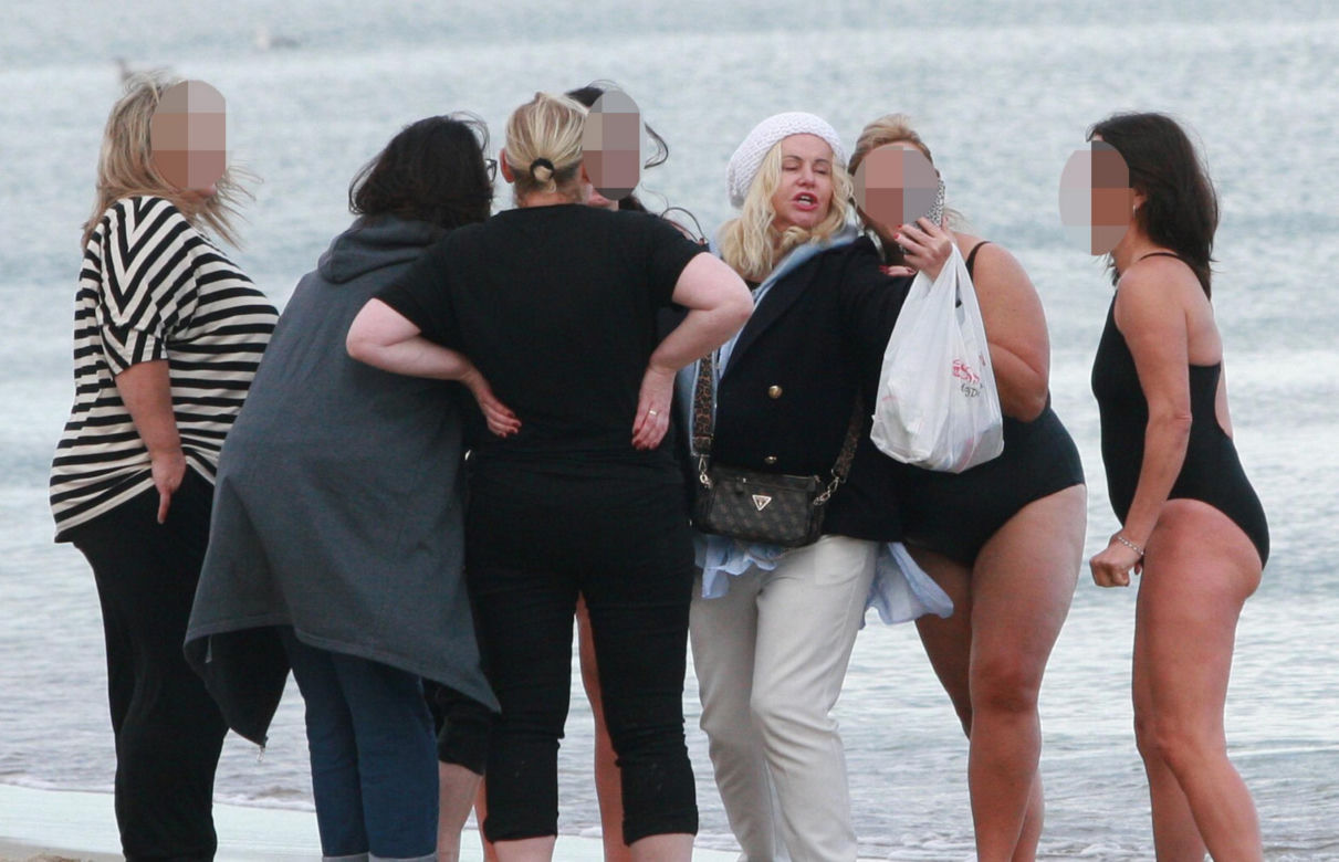 Morsy dorwały Joannę Kurowską na plaży