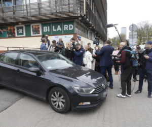 Kaczyński prosi o pieniądze