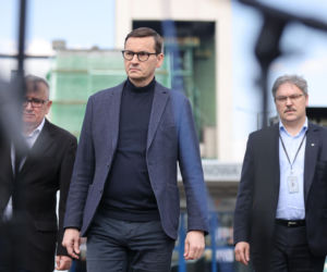 Premier Mateusz Morawiecki przed kopalnią w Zofiówce [GALERIA]