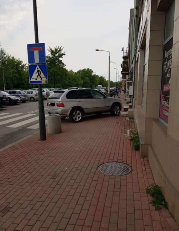 Mistrzowie Parkowania ze Starachowic i okolic. Musicie to zobaczyć