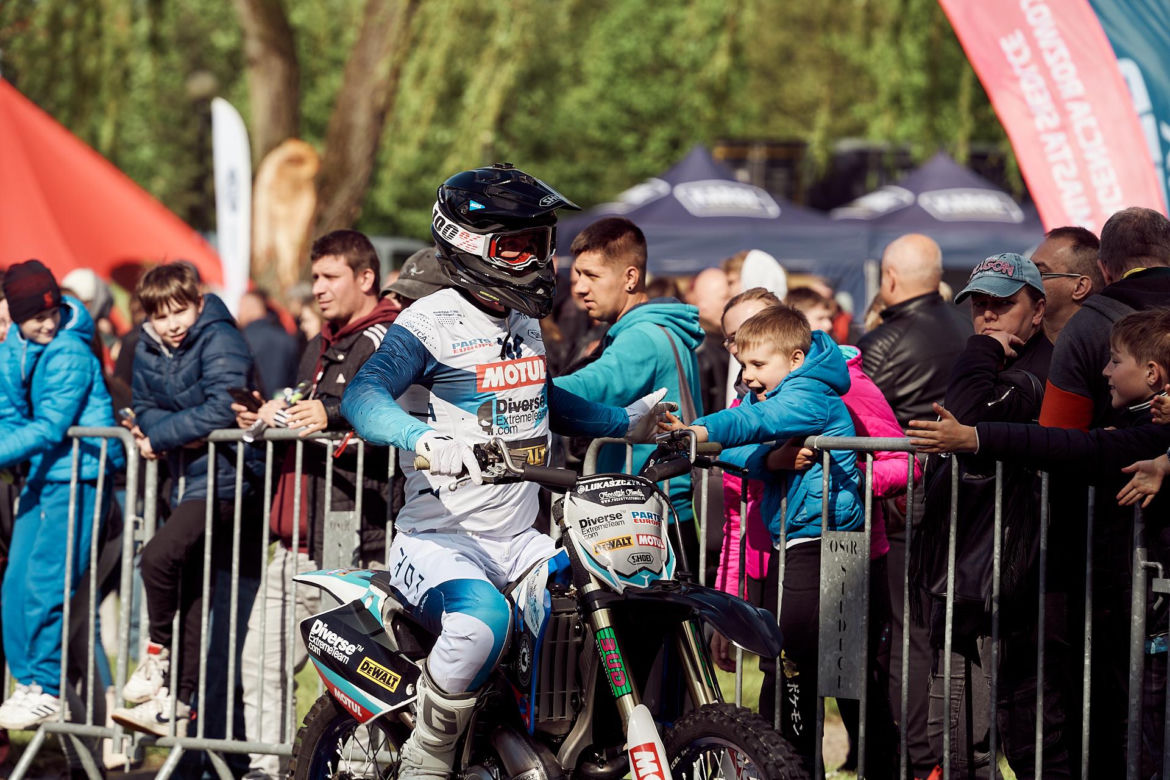Poranna deszczowa pogoda nie odstraszyła fanów motoryzacji. Kolejna Motowiosna przeszła do historii