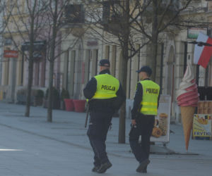 Wojsko opanowuje Warszawę