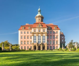 Książ