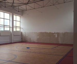 Remont sali gimnastycznej w Zespole Szkół Nr 7 w Białym Borze na finiszu