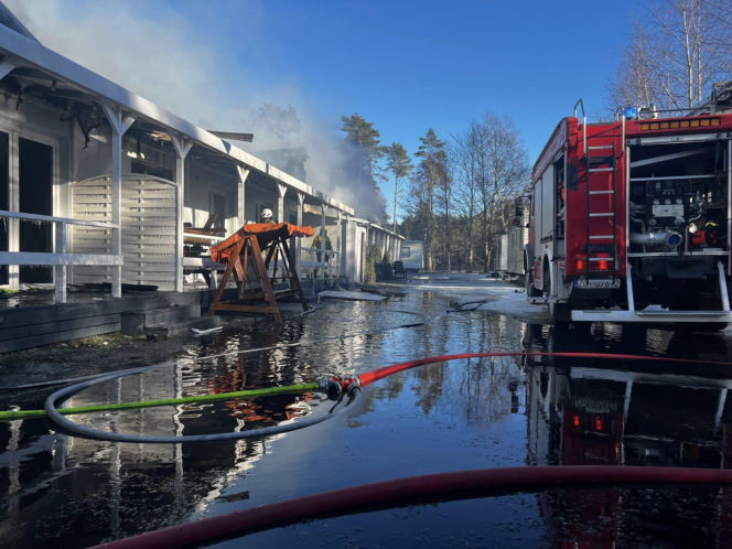 Pożar domków letniskowych w Pogorzelicy