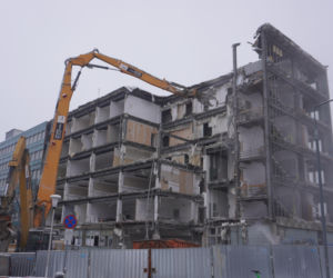 Rozbiórka słynnego budynku UW na Mokotowie
