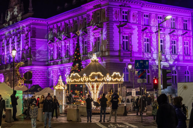 To najbardziej świąteczne miasto w województwie śląskim. Częściowo znajduje się w Małopolsce