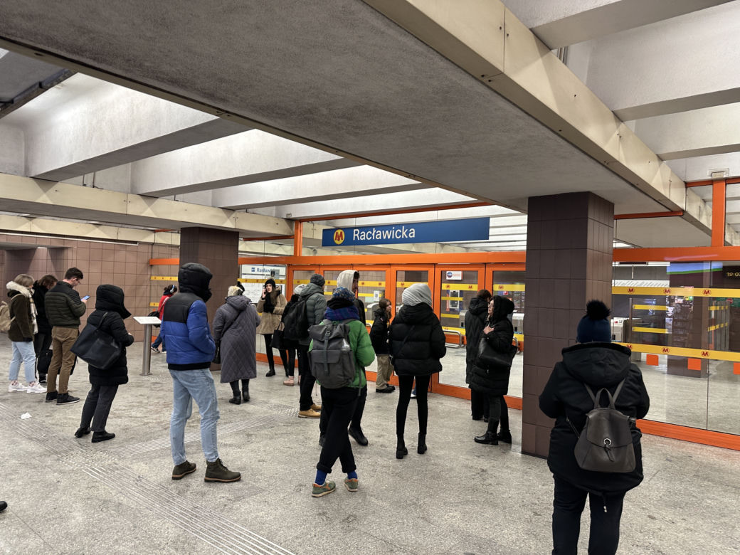 Śmiertelny wypadek w metrze. Nie żyje mężczyzna