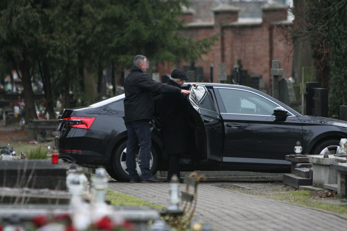 Jarosław Kaczyński uczcił pamięć matki