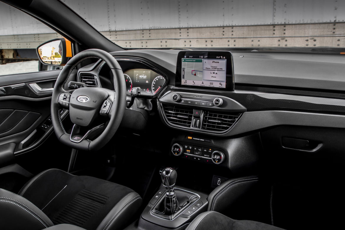 Ford Focus ST 2.3 EcoBoost 280 KM