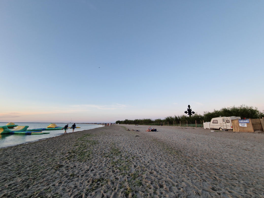 To już koniec sezonu nad morzem? Plaża opustoszała!