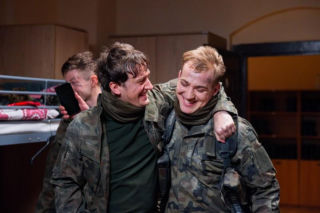 Pierwsza miłość, odcinek 4173: Biały szykuje się do ważnej uroczystości, nieświadomy, że Angelika walczy o życie w szpitalu - ZDJĘCIA