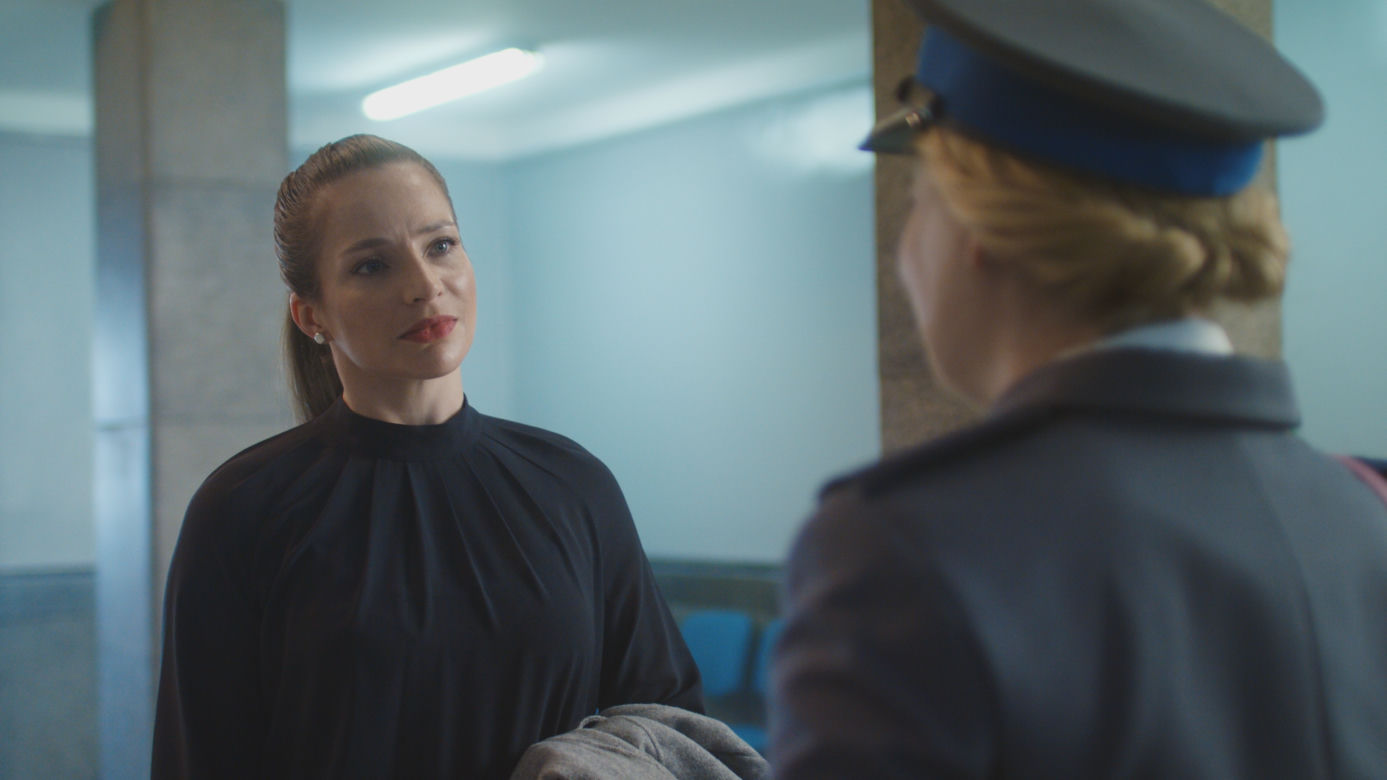 Komisarz Mama odc. 1. Maria Matejko (Paulina Chruściel), Patrycja Madalińska (Anna Dereszowska)