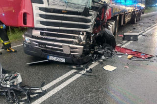 Drogowy koszmar pod Łowiczem. Jedna osoba nie żyje, poszkodowanych jest więcej