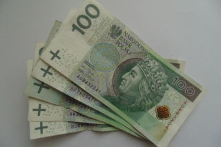 LIKWIDACJA 500 plus na pierwsze dziecko?! Rząd walczy z inflacją
