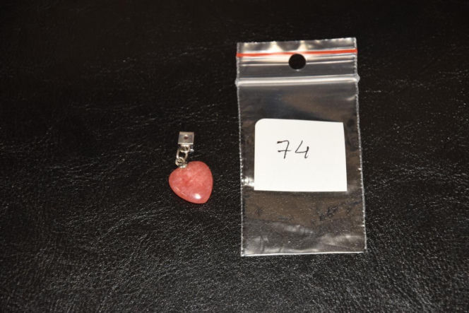 Rozpoznajesz te błyskotki? Policja poszukuje właścicieli bizuterii i kosztowności