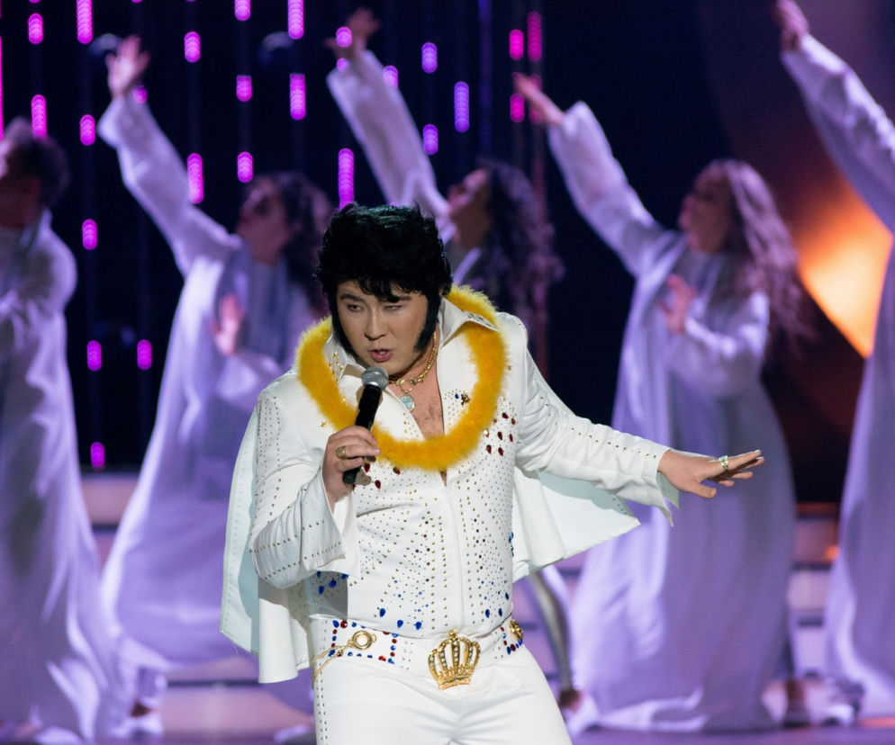 Bilguun jako Elvis Presley