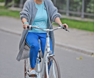 Anna Powierza walczy o zgrabną sylwetkę na rowerze