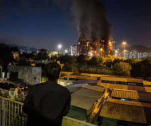 Pożar wieżowców w Hongkongu