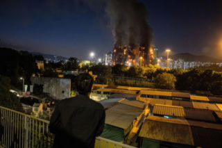 Pożar wieżowców w Hongkongu