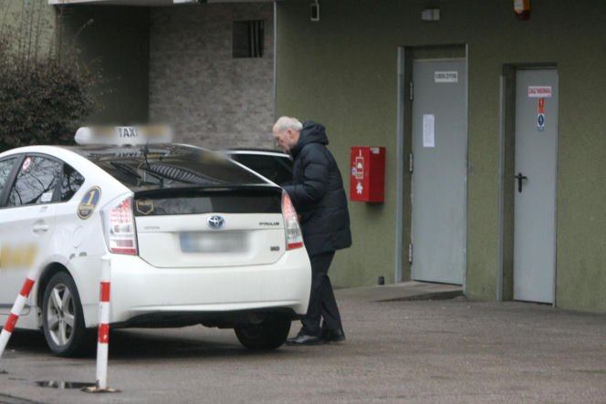 Macierewicz musi się wozić taksówką