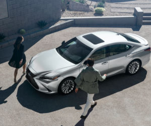 Lexus ES 300h (lifting 2021)