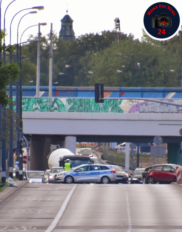 Wielka ewakuacja na Woli w Warszawie. Robotnicy znaleźli bombę