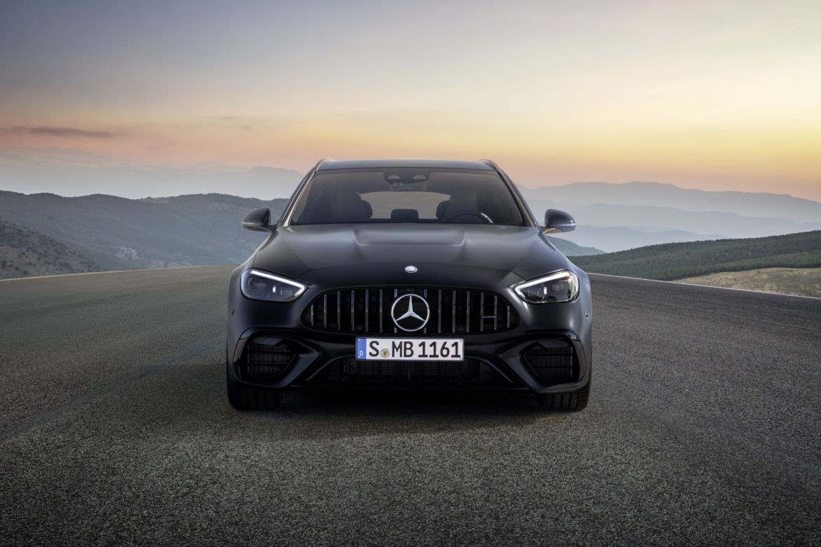 Mercedes-AMG C 63 S E Performance (2023)