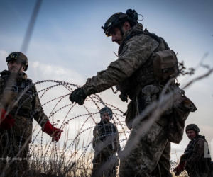 Cztery lata pełnoskalowej wojny na Ukrainie. Dr Kozubel: „Bolesny kompromis będzie końcem kariery politycznej Zełenskiego”
