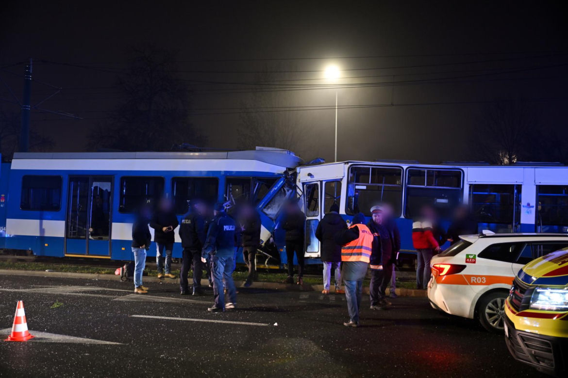 Zderzenie tramwajów na ul. Bieńczyckiej w Krakowie