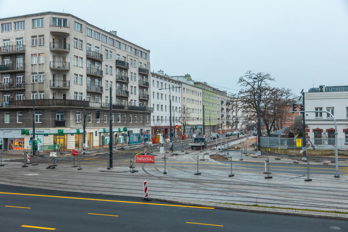 Budowa tramwaju na Rakowieckiej w Warszawie w styczniu 2025 r.