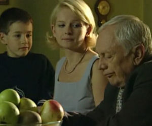 M jak miłość. Lucjan (Witold Pyrkosz), Marta (Dominika Ostałowska), Łukasz (Franciszek Przybylski)