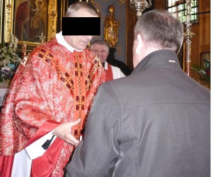 Ksiądz Jacek K. usłyszał 10 zarzutów. Wkrótce rozpocznie się jego proces