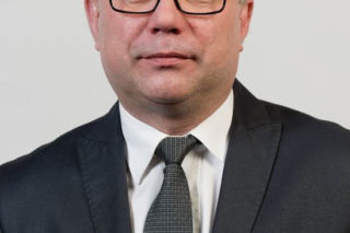 Wojna we Wrocławiu. Chcą odwołać żołnierza Grzegorza Schetyny